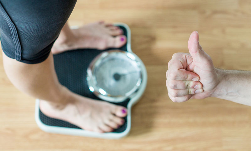 3 τρόποι να υπολογίσετε το ιδανικό βάρος για το σωματότυπό σας
