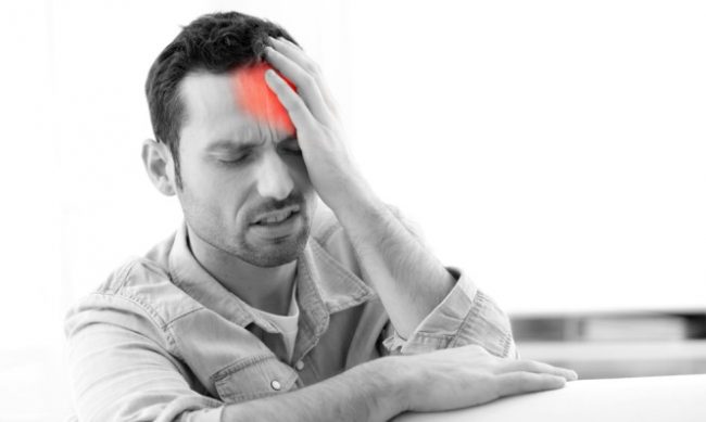 Αθροιστικός πονοκέφαλος: Τα χαρακτηριστικά και τα συμπτώματά του