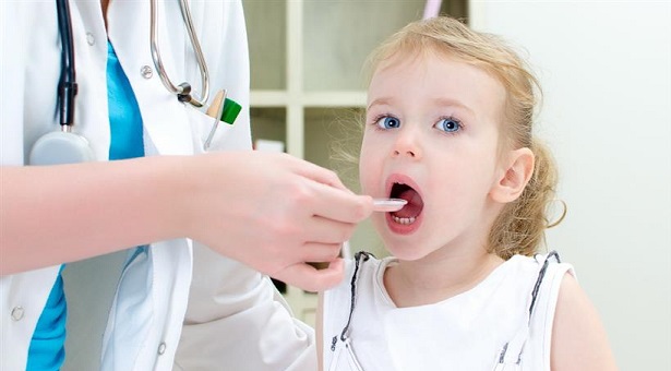 Ποια είναι η σωστή θεραπεία για βήχα και κρυολόγημα στο παιδί;